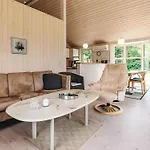 6 Person In Logstor Logsted